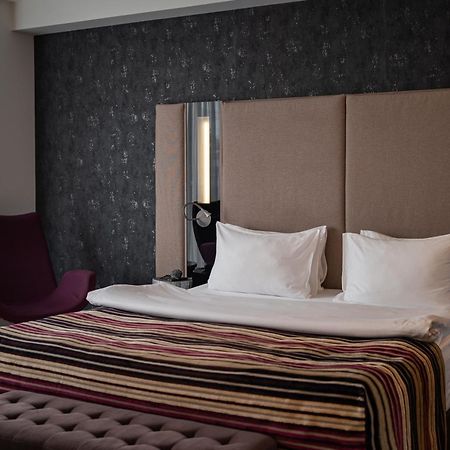 11 Mirrors Design Hotel Kiev Exterior foto