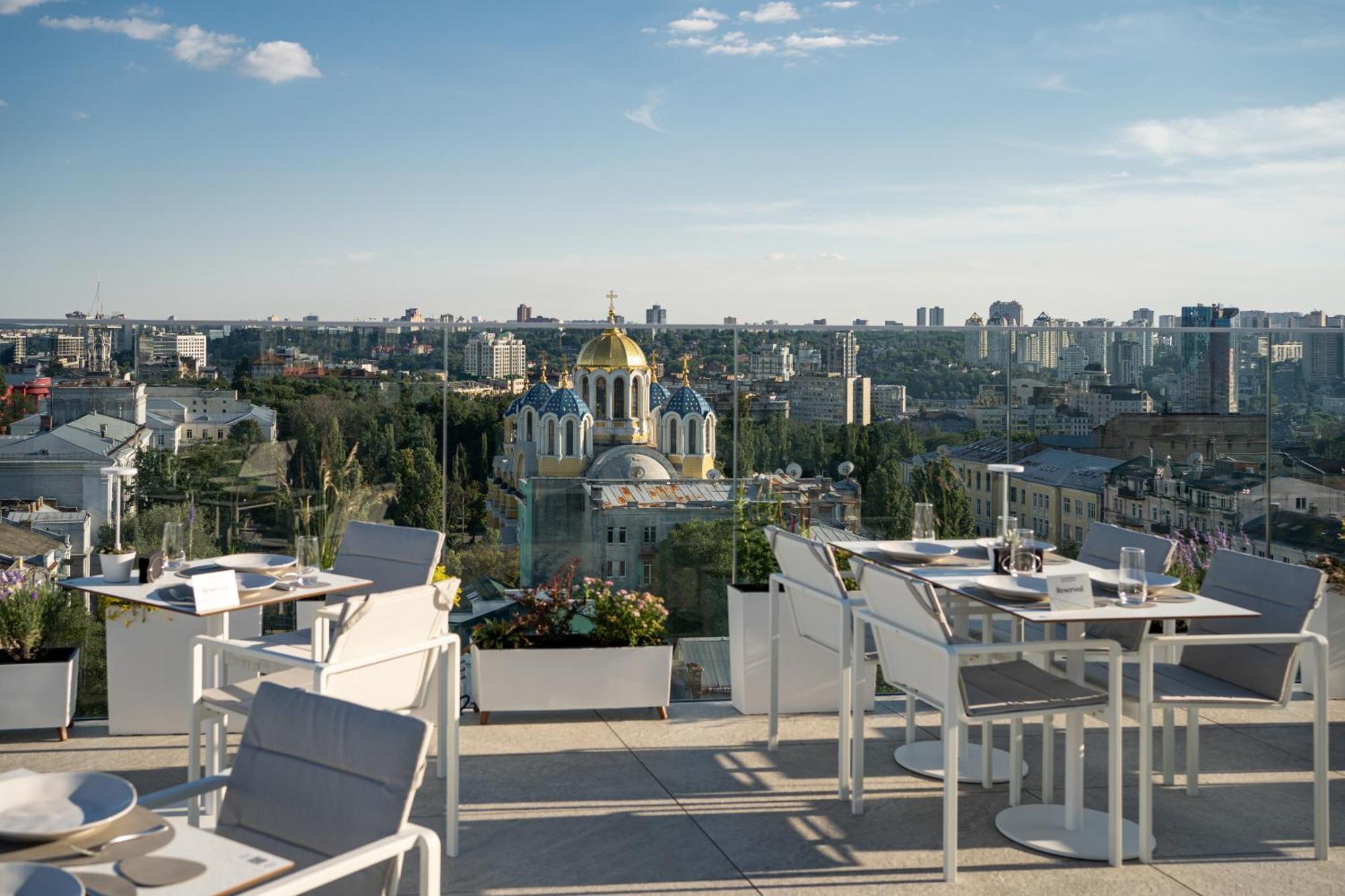 11 Mirrors Design Hotel Kiev Exterior foto