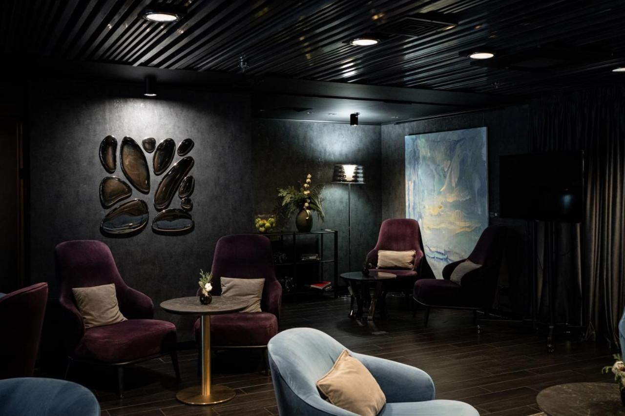 11 Mirrors Design Hotel Kiev Exterior foto